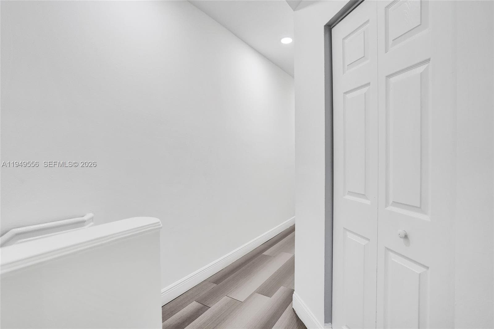 4183 Crystal Lake Dr photo 27