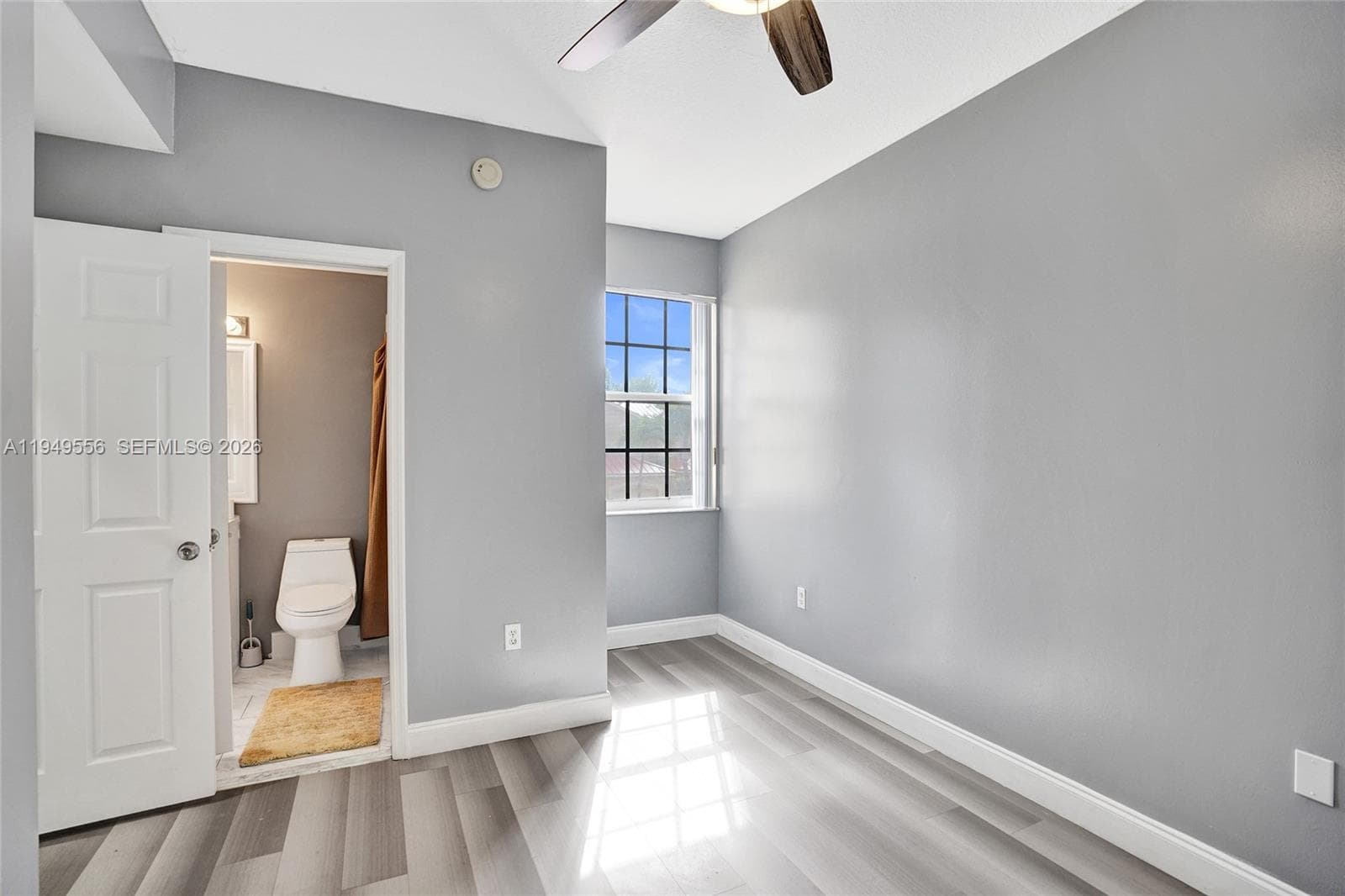 4183 Crystal Lake Dr photo 31