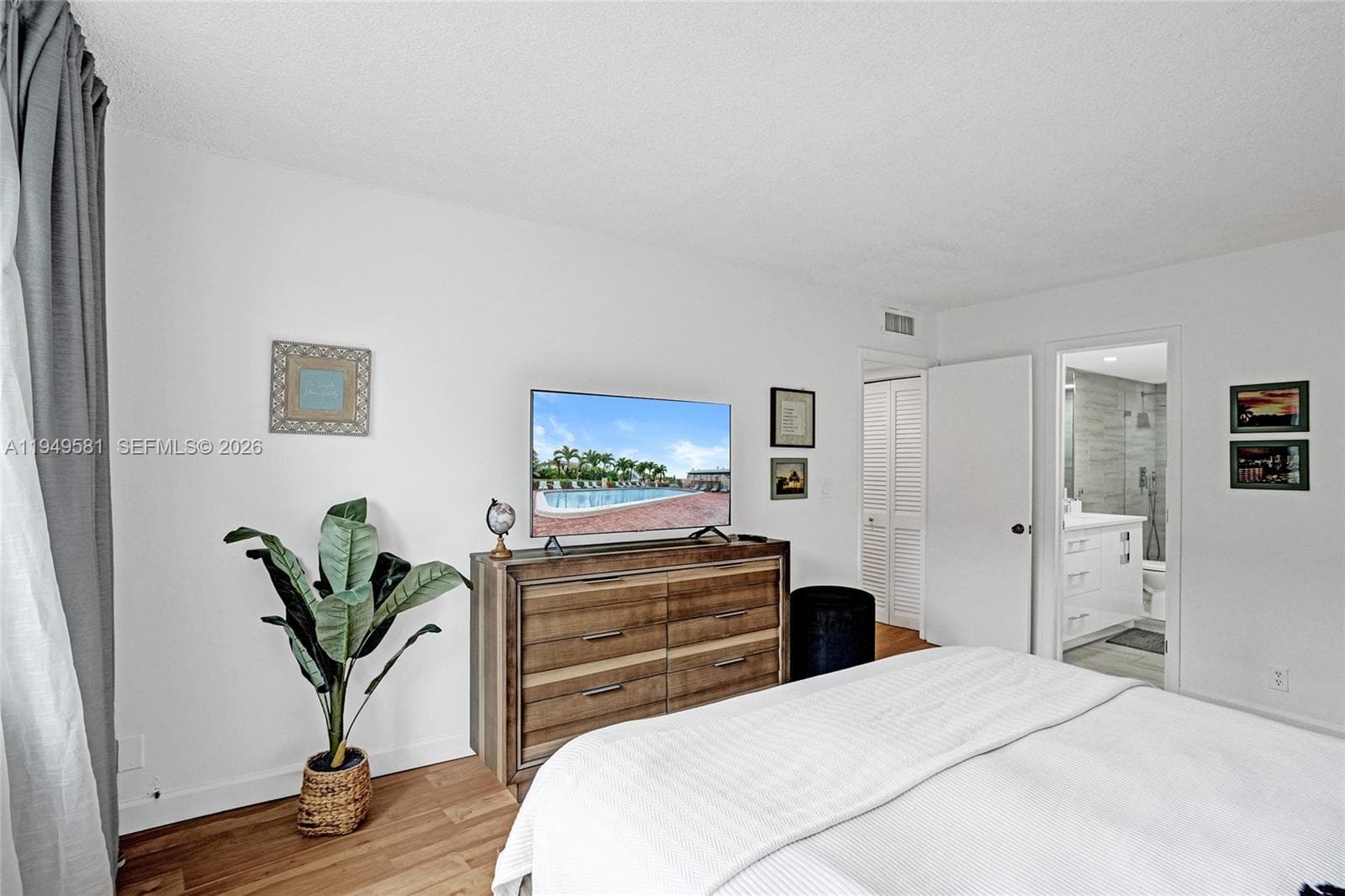 Ocean view towers · #302 in Hallandale Beach - Photo 26