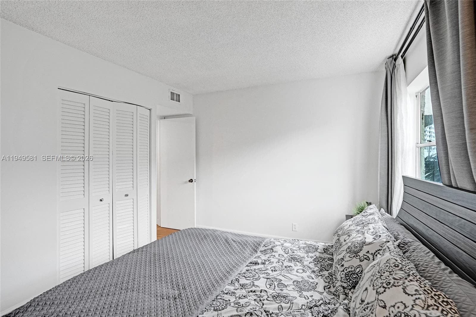 Ocean view towers · #302 in Hallandale Beach - Photo 32