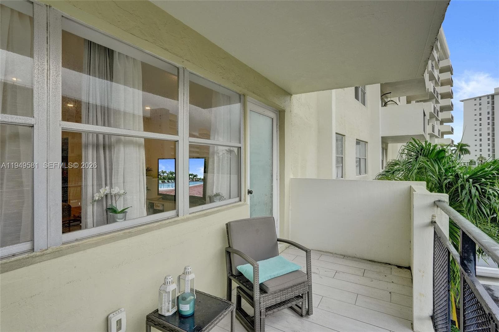 Ocean view towers · #302 in Hallandale Beach - Photo 18