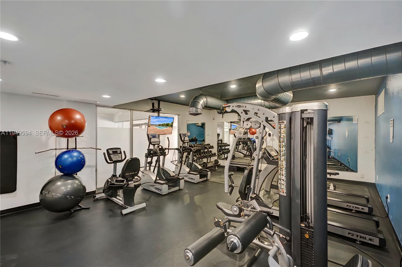 OCEAN VIEW TOWERS CONDO · #307 in Hallandale Beach - Photo 30
