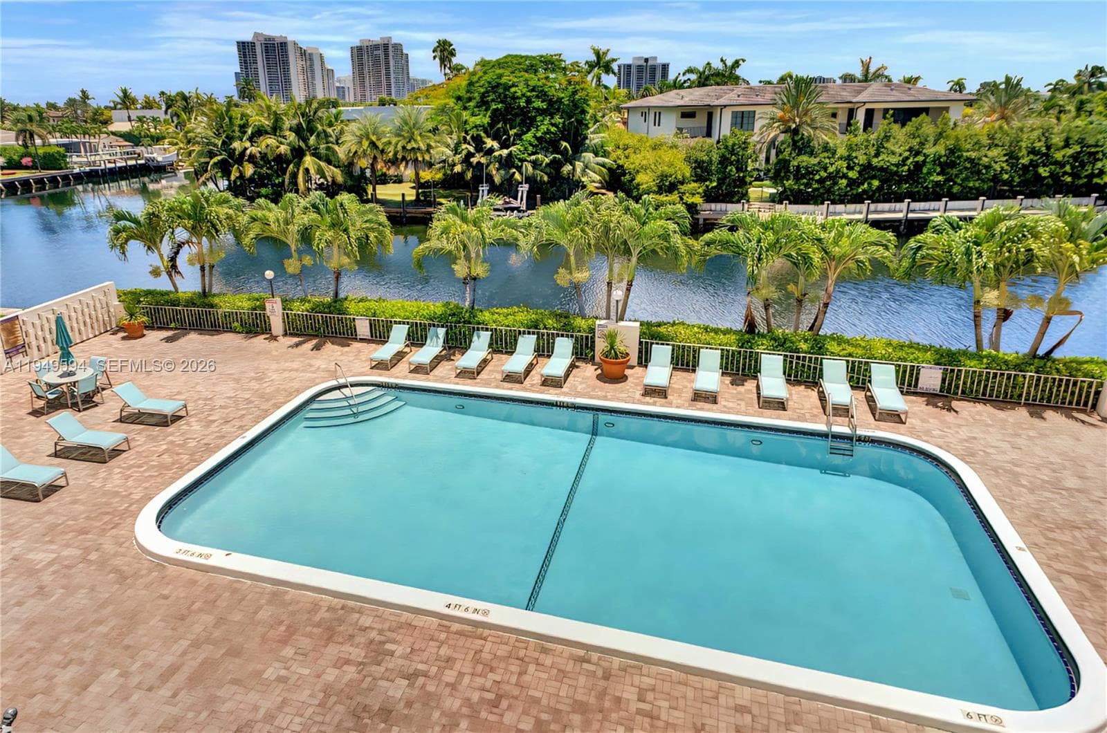 OCEAN VIEW TOWERS CONDO · #307 in Hallandale Beach - Photo 4