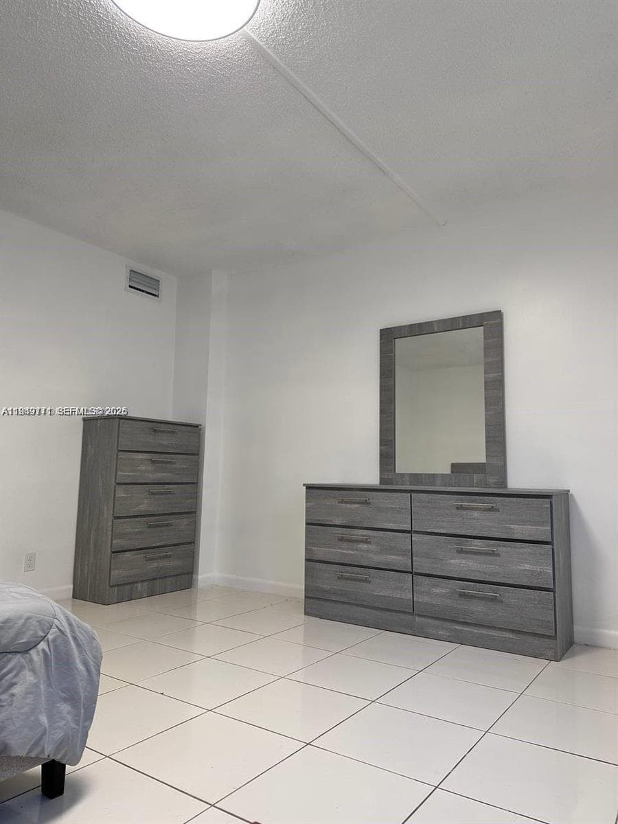 MEADOWBROOK TOWERS · #106 in Hallandale Beach - Photo 13