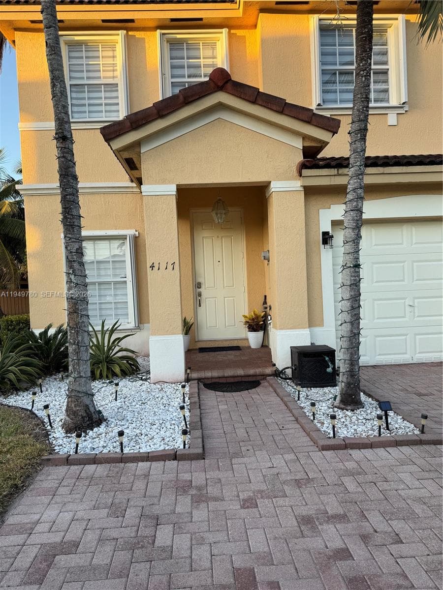 4117 NE 24th Dr photo 3