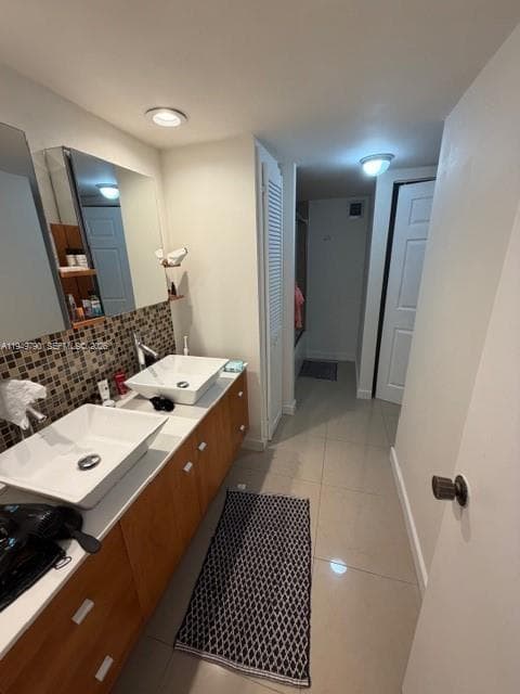 Plaza Tower North · #607 in Hallandale Beach - Photo 21
