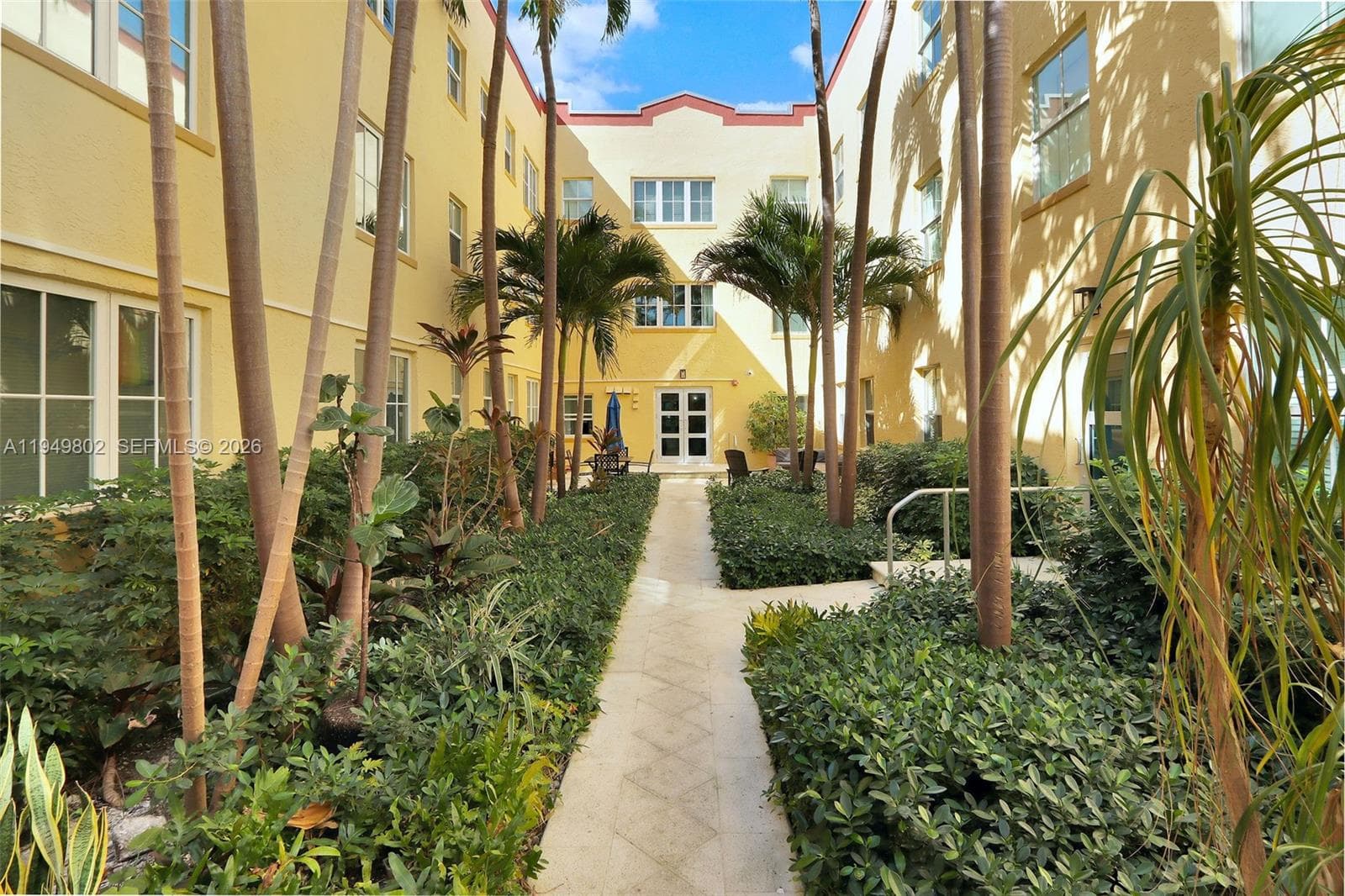 THE HABANA CONDO · #307 in Miami Beach - Photo 5