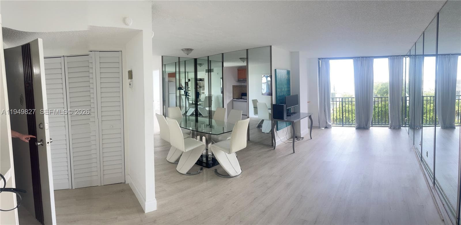 PLAZA OF AMERICAS II · #603 in Sunny Isles Beach - Photo 2