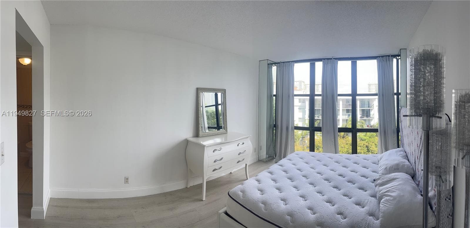 PLAZA OF AMERICAS II · #603 in Sunny Isles Beach - Photo 6