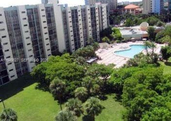 PLAZA OF AMERICAS II · #603 in Sunny Isles Beach - Photo 9
