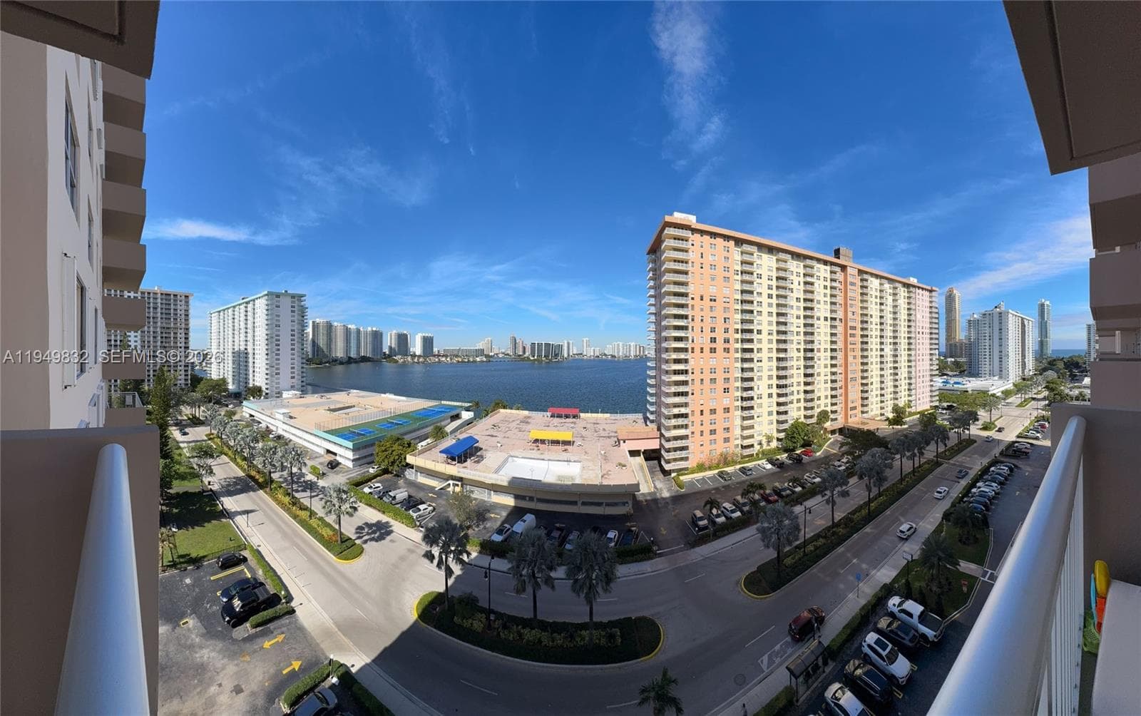 WINSTON TOWERS 100 CONDO · #1115 in Sunny Isles Beach - Photo 3