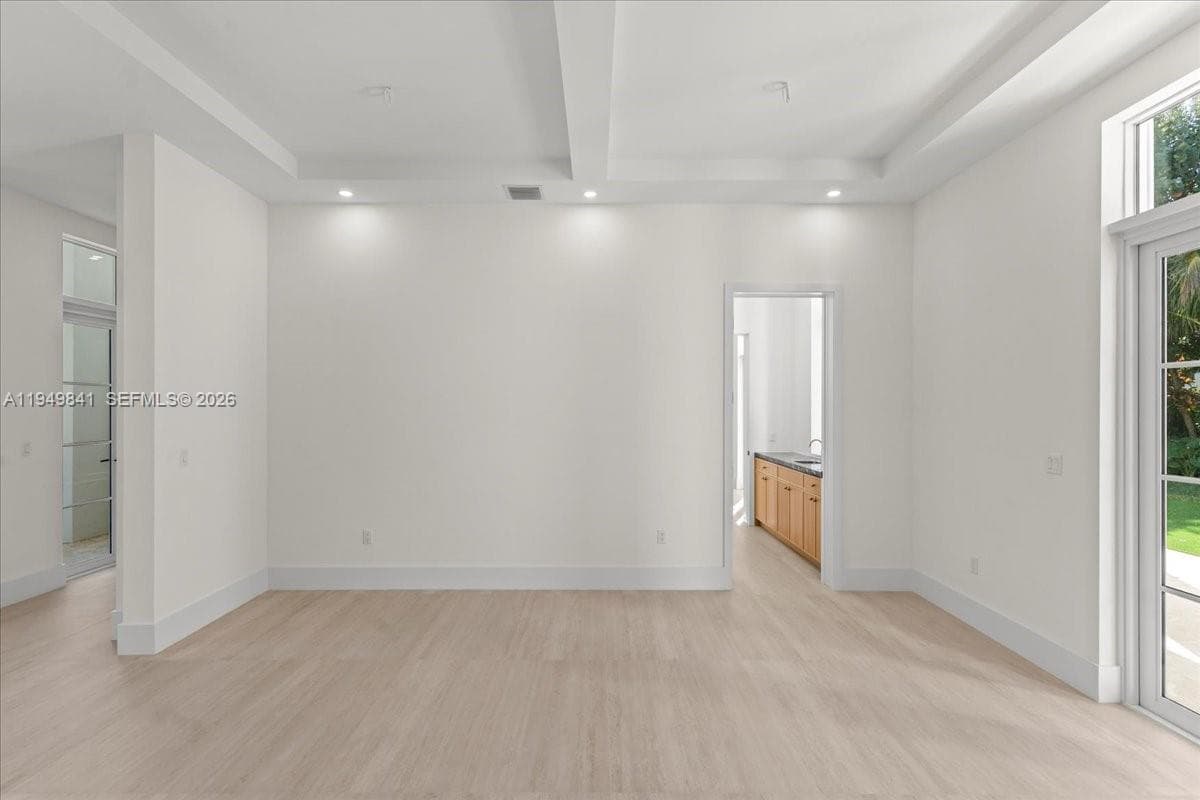 5940 SW 100th Ter photo 16