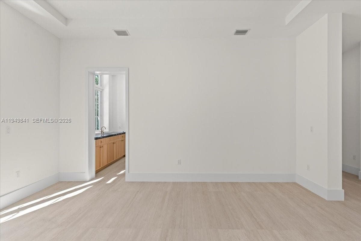 5940 SW 100th Ter photo 18
