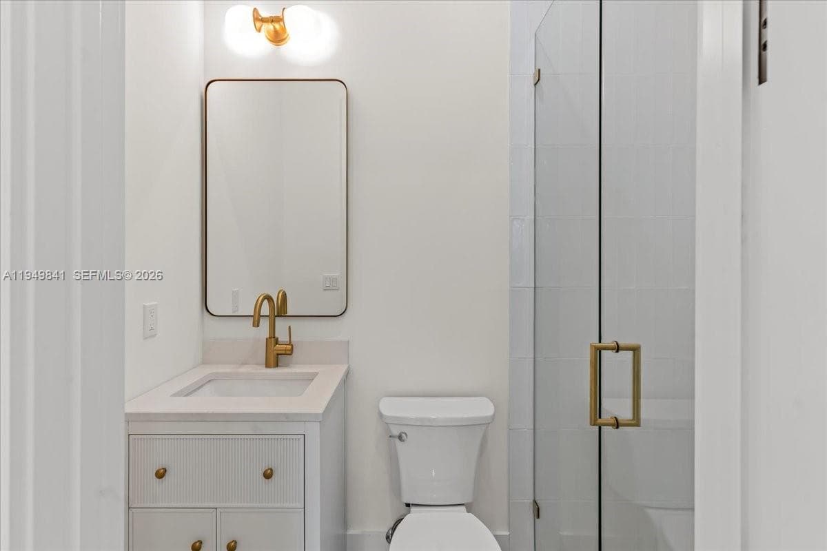 Bathroom 7