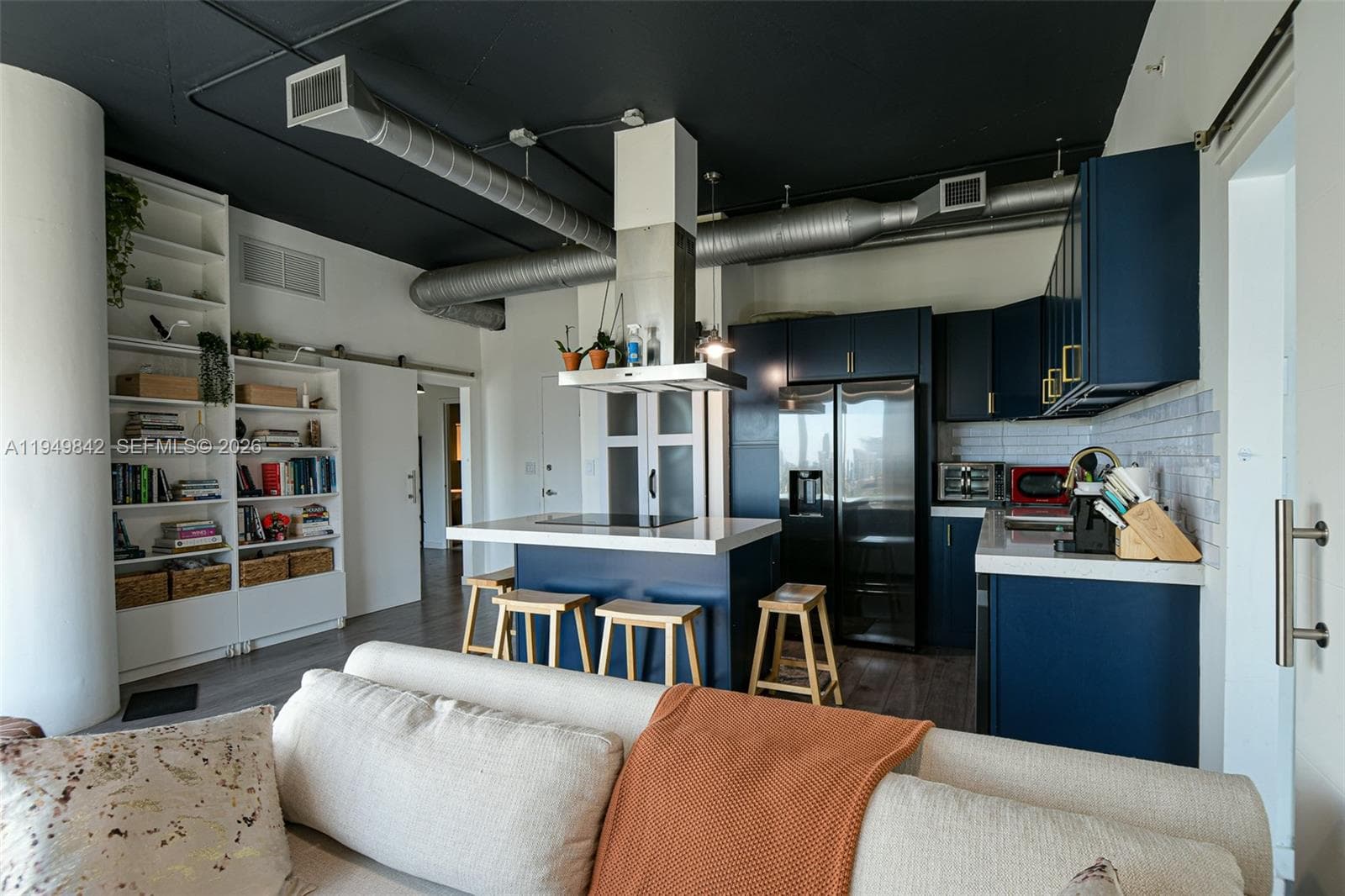 NEO CONDO · #1704 in Miami - Photo 16