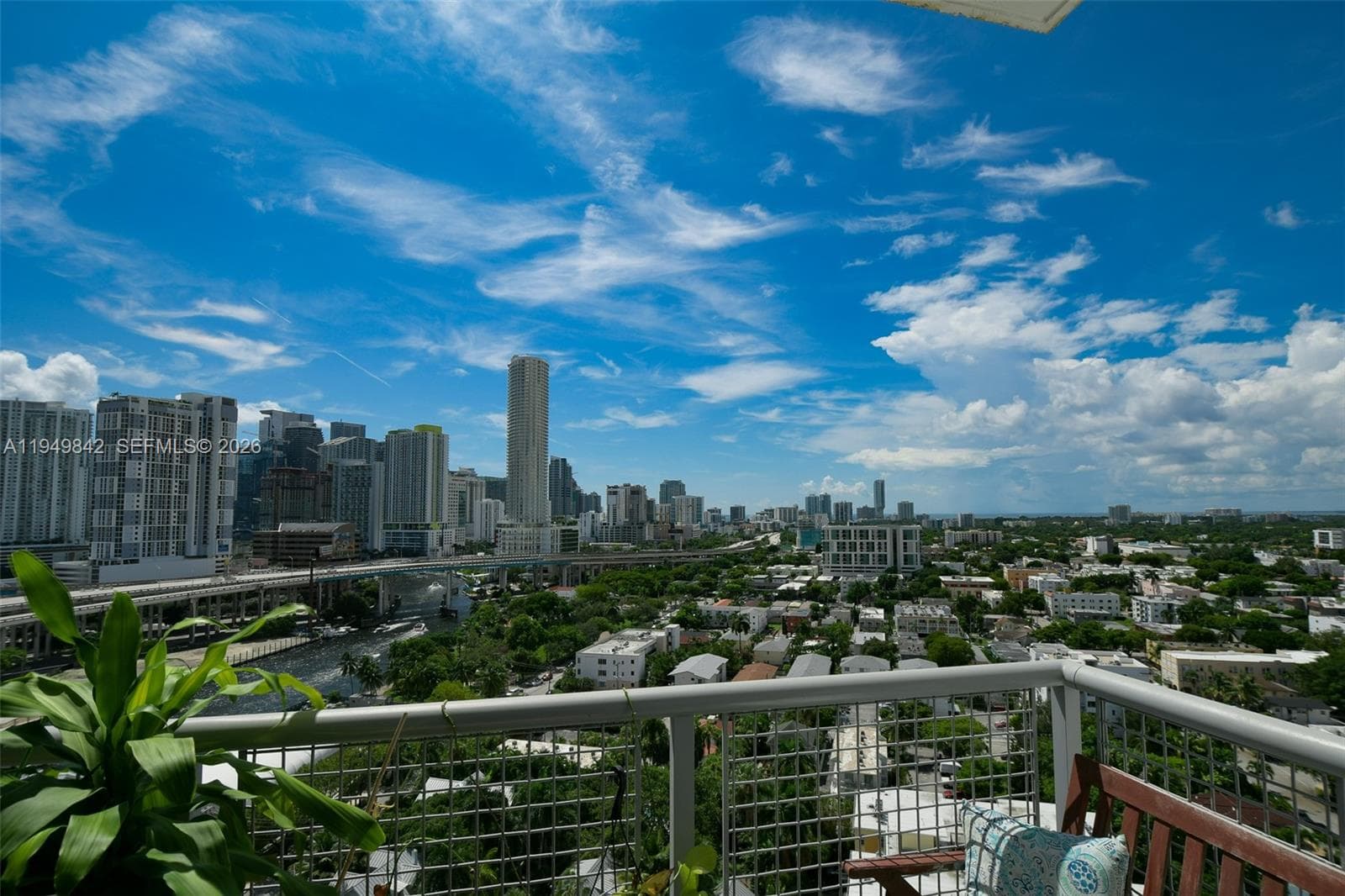 NEO CONDO · #1704 in Miami - Photo 45
