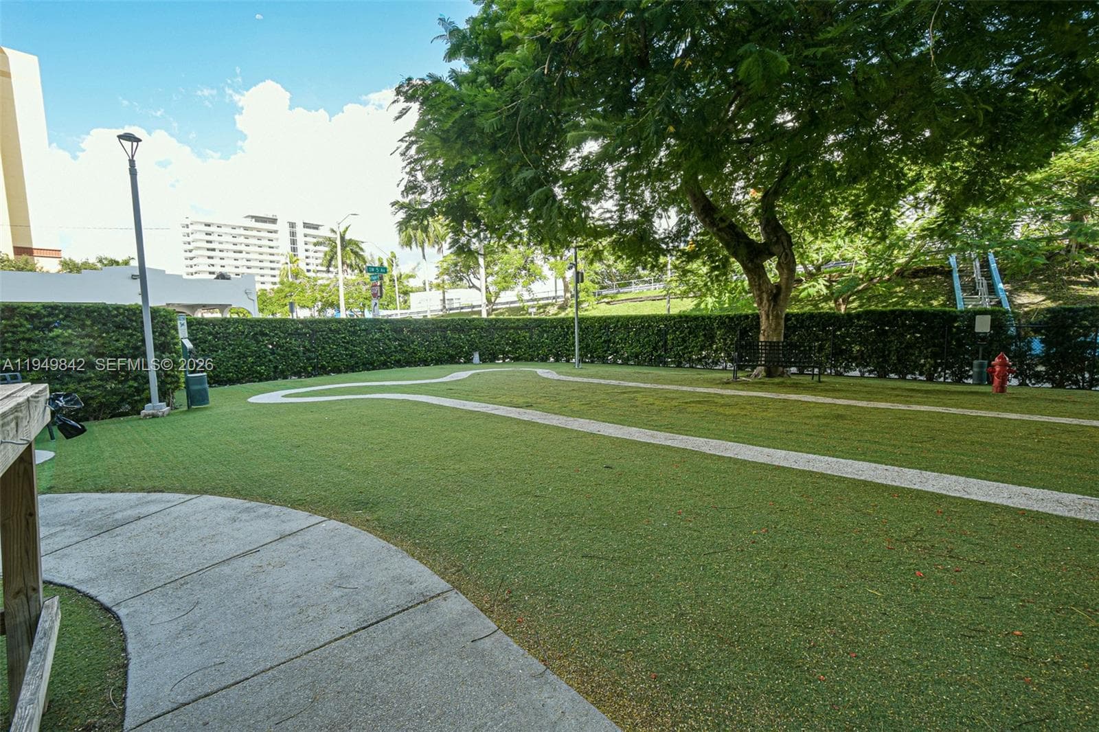 NEO CONDO · #1704 in Miami - Photo 31