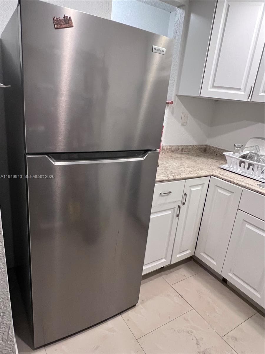 stainelss steel refrigerator