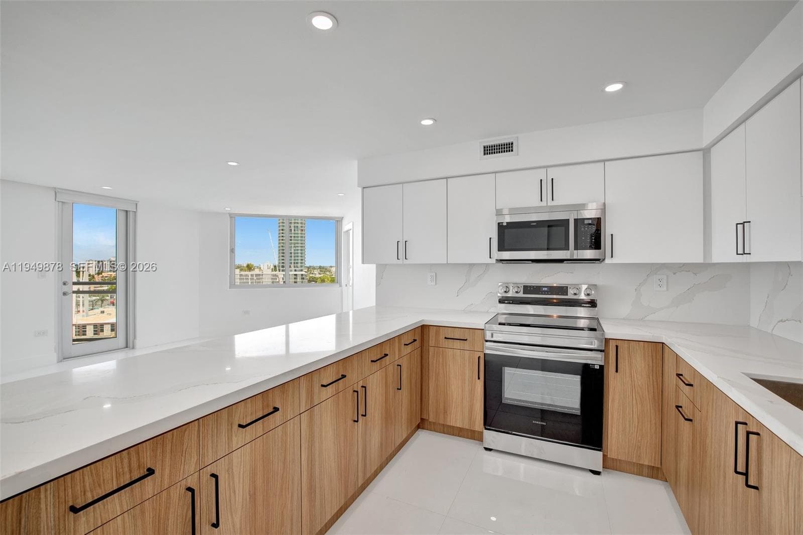 BURLEIGH HOUSE CONDO · #835 in Miami Beach - Photo 16