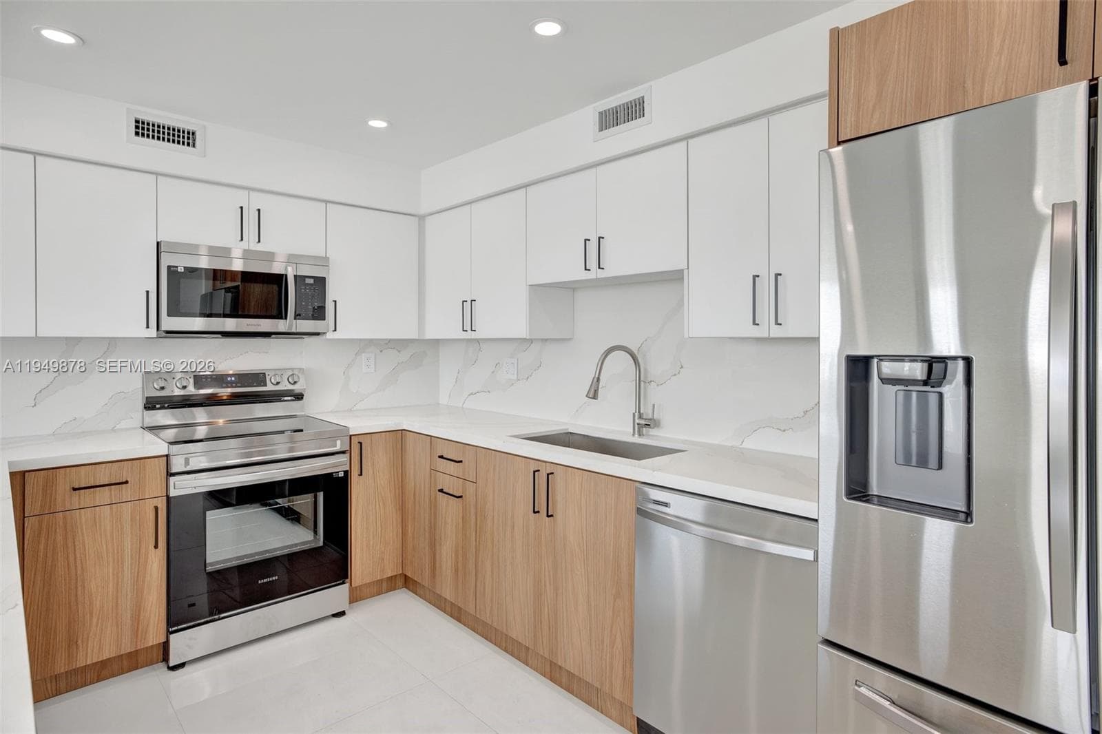 BURLEIGH HOUSE CONDO · #835 in Miami Beach - Photo 14