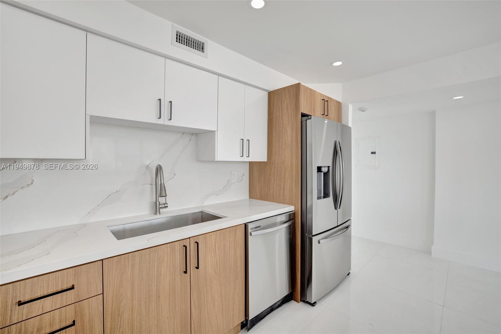 BURLEIGH HOUSE CONDO · #835 in Miami Beach - Photo 18