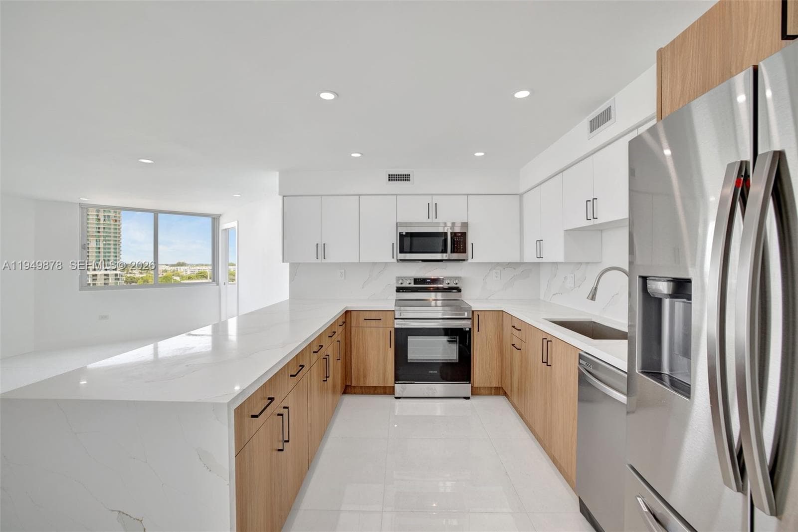 BURLEIGH HOUSE CONDO · #835 in Miami Beach - Photo 15