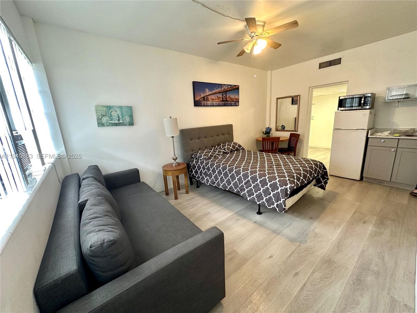 The Knigts Inn · #2263 in Hallandale Beach - Photo 7