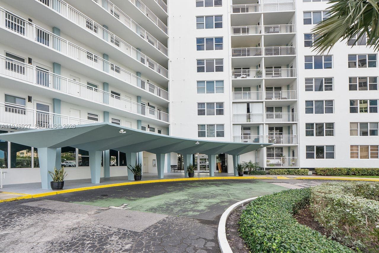 Granada House · #112 in Pompano Beach - Photo 37