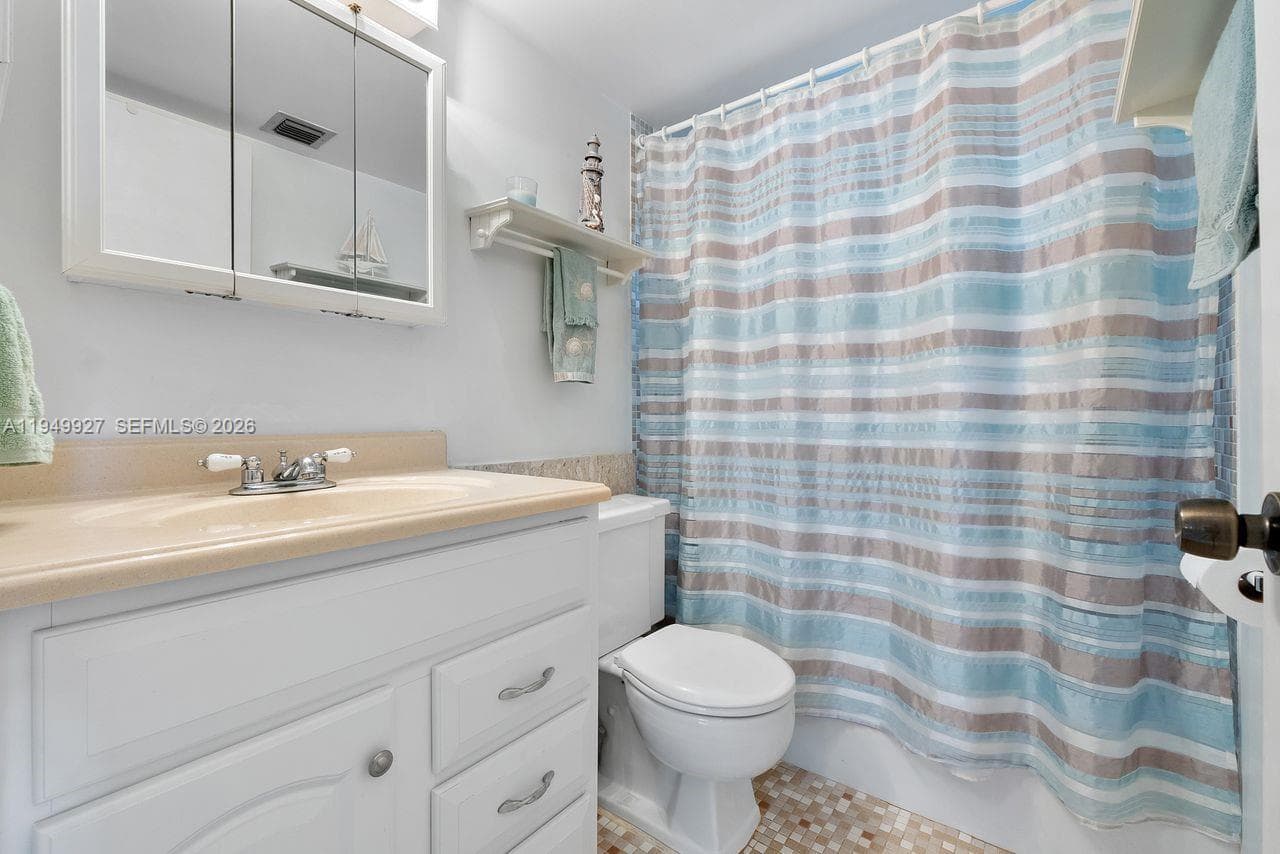 Granada House · #112 in Pompano Beach - Photo 19