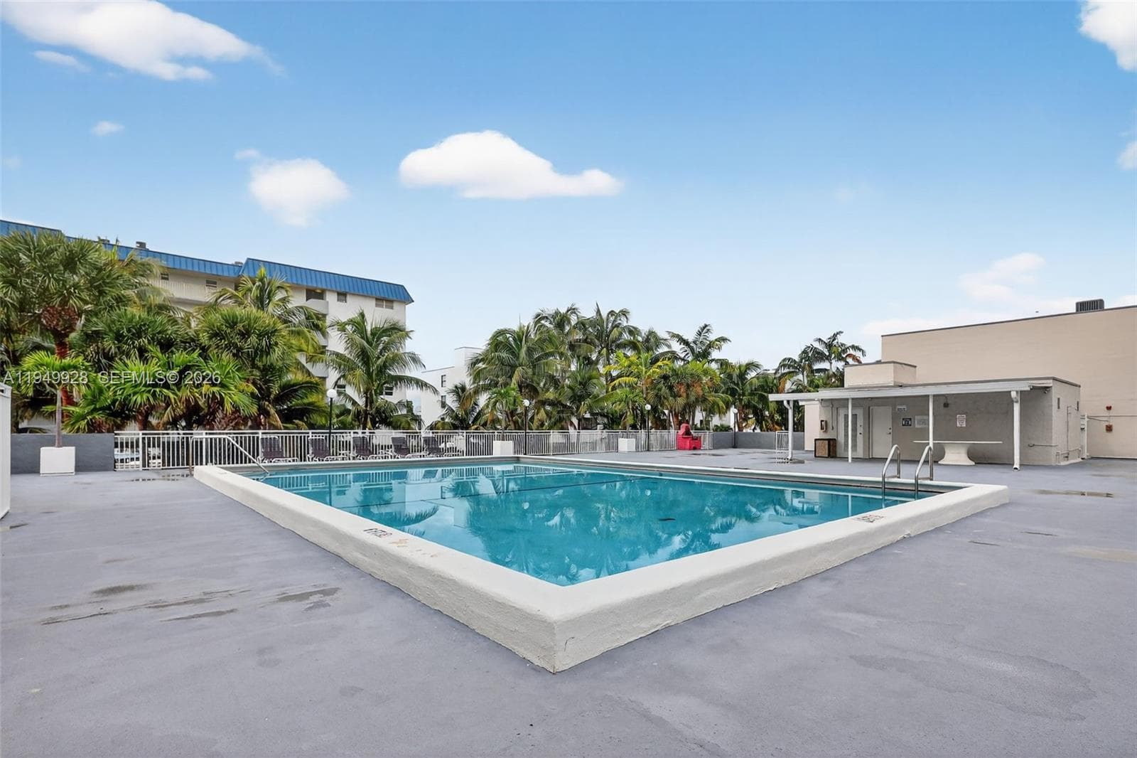 SANDPIPER CONDO · #57 in North Miami Beach - Photo 16