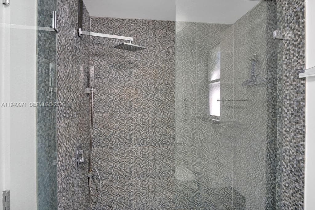 Venetian Villas of SOBE · #201 in Miami Beach - Photo 10
