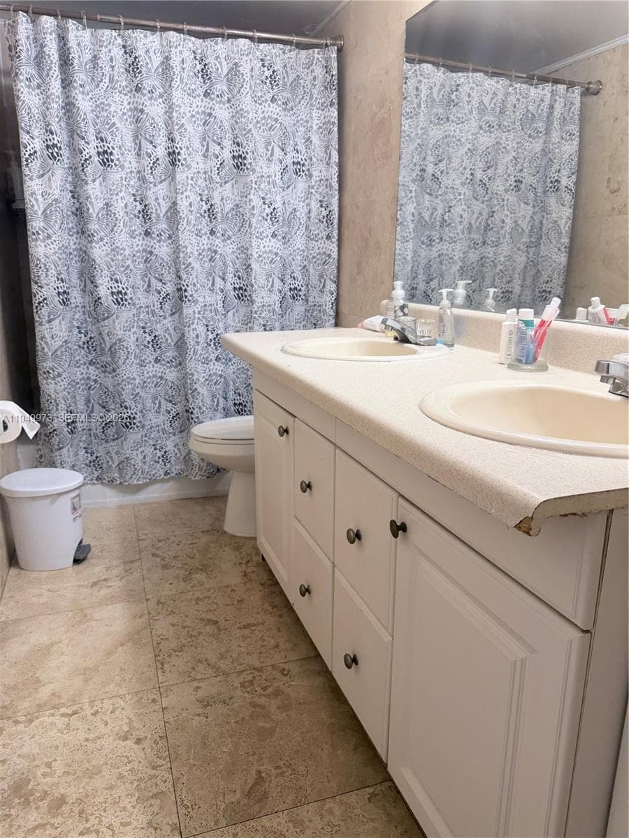 THE SANS SOUCI CONDOMINIU · #28 in North Miami - Photo 13