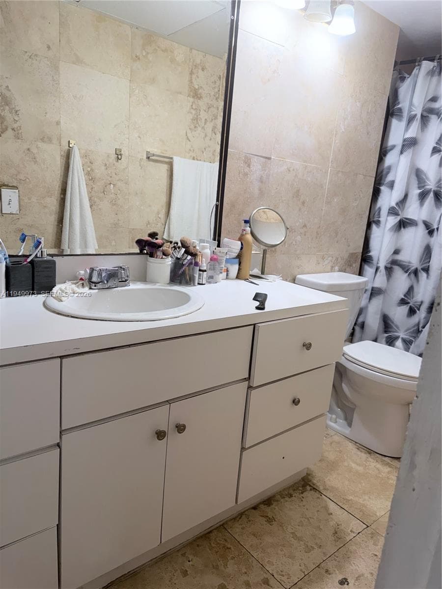 THE SANS SOUCI CONDOMINIU · #28 in North Miami - Photo 17