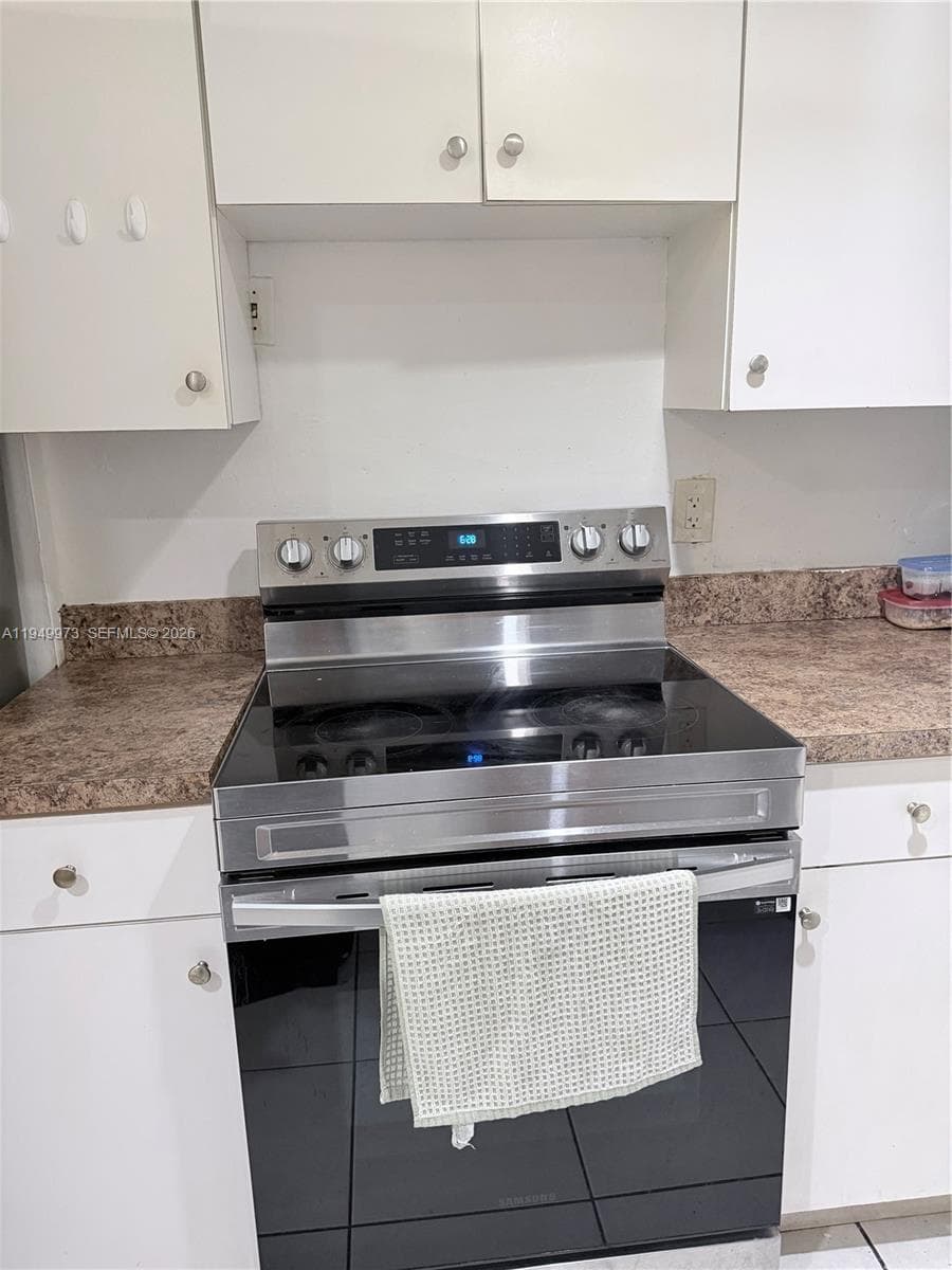 THE SANS SOUCI CONDOMINIU · #28 in North Miami - Photo 10