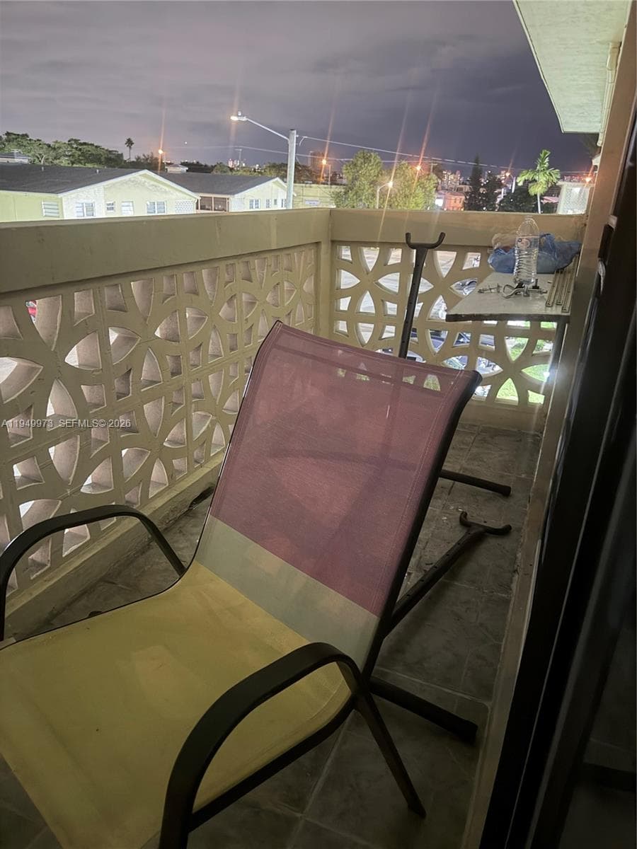 THE SANS SOUCI CONDOMINIU · #28 in North Miami - Photo 11