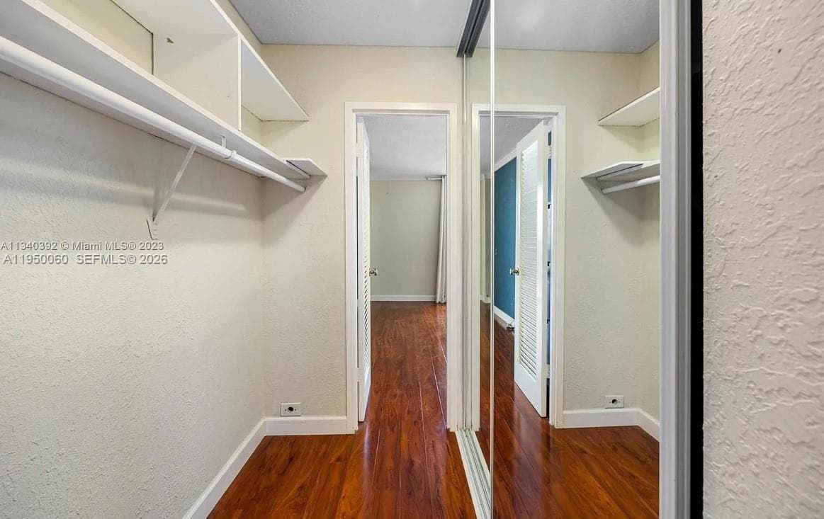 BRICKELL BISCAYNE CONDO · #10H in Miami - Photo 8