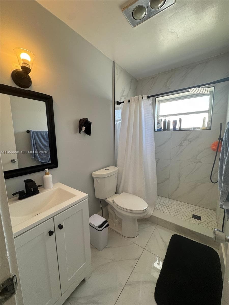 DELL MANOR CONDOMINIUM · #15 in Hollywood - Photo 9