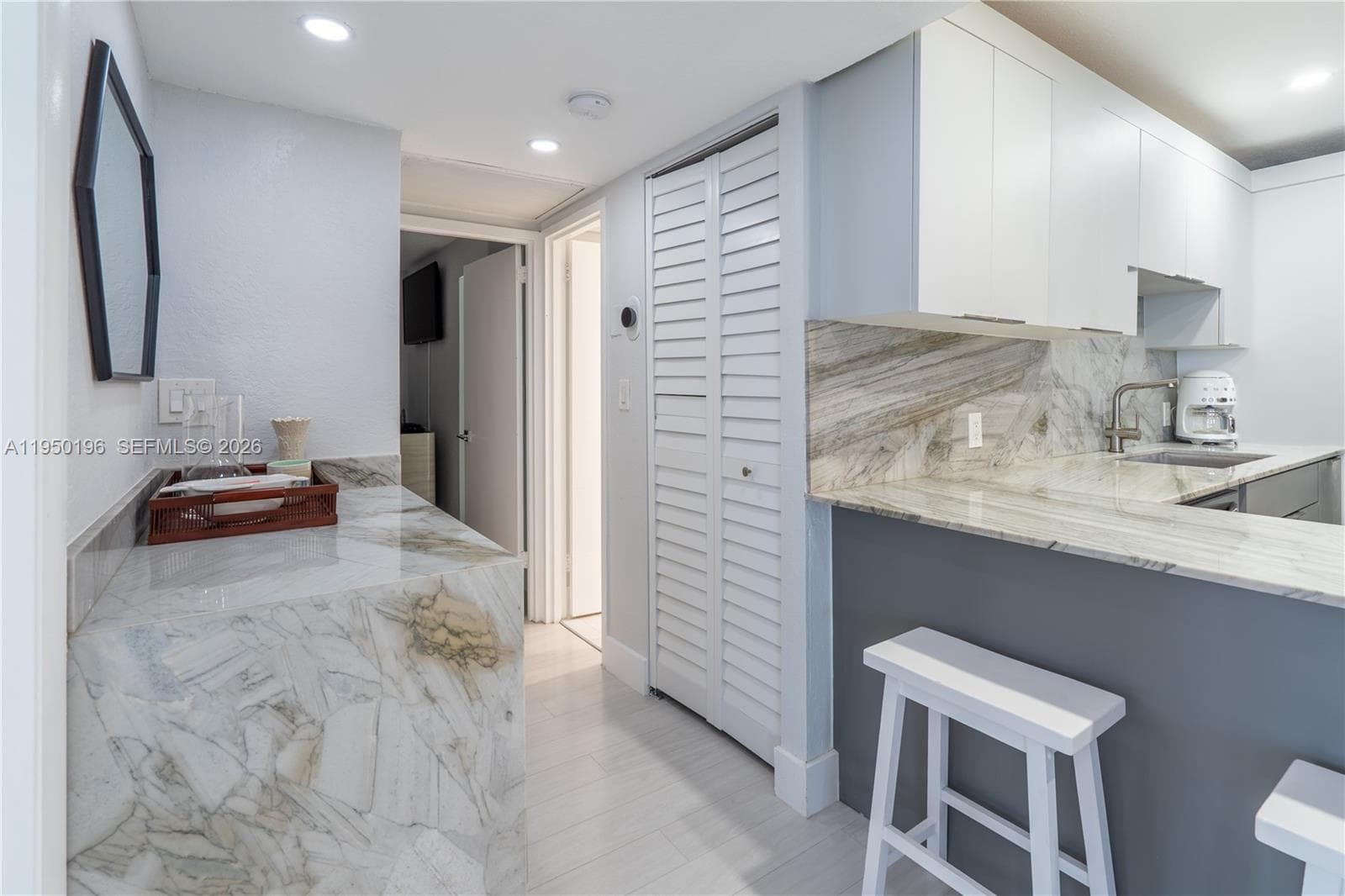 ARLEN BEACH CONDO · #1417 in Miami Beach - Photo 12