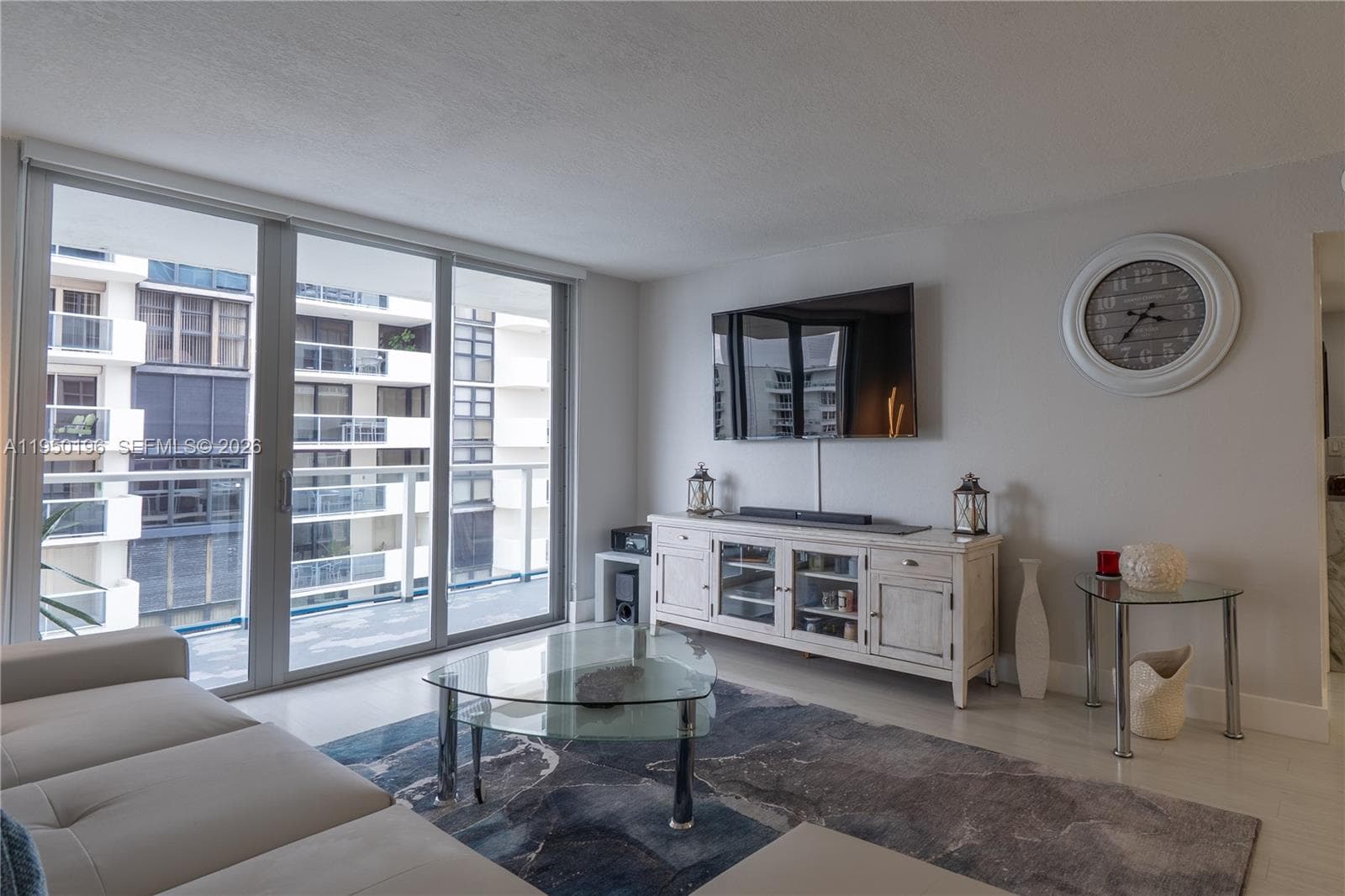 ARLEN BEACH CONDO · #1417 in Miami Beach - Photo 3