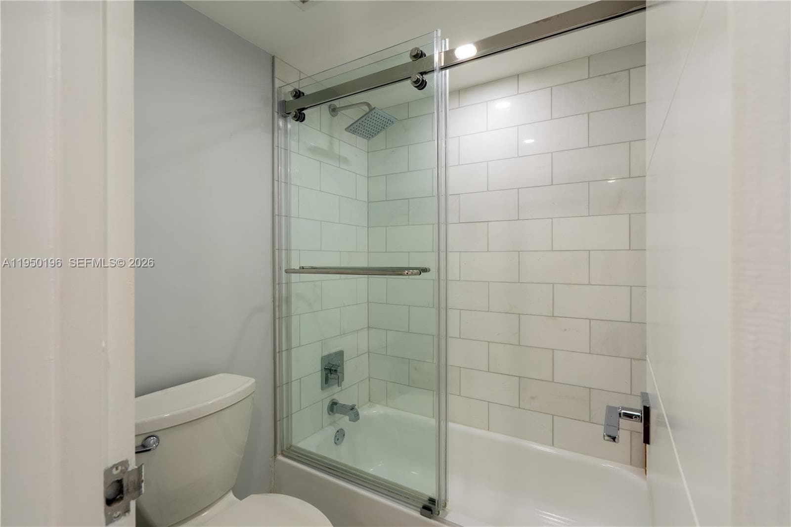 ARLEN BEACH CONDO · #1417 in Miami Beach - Photo 32