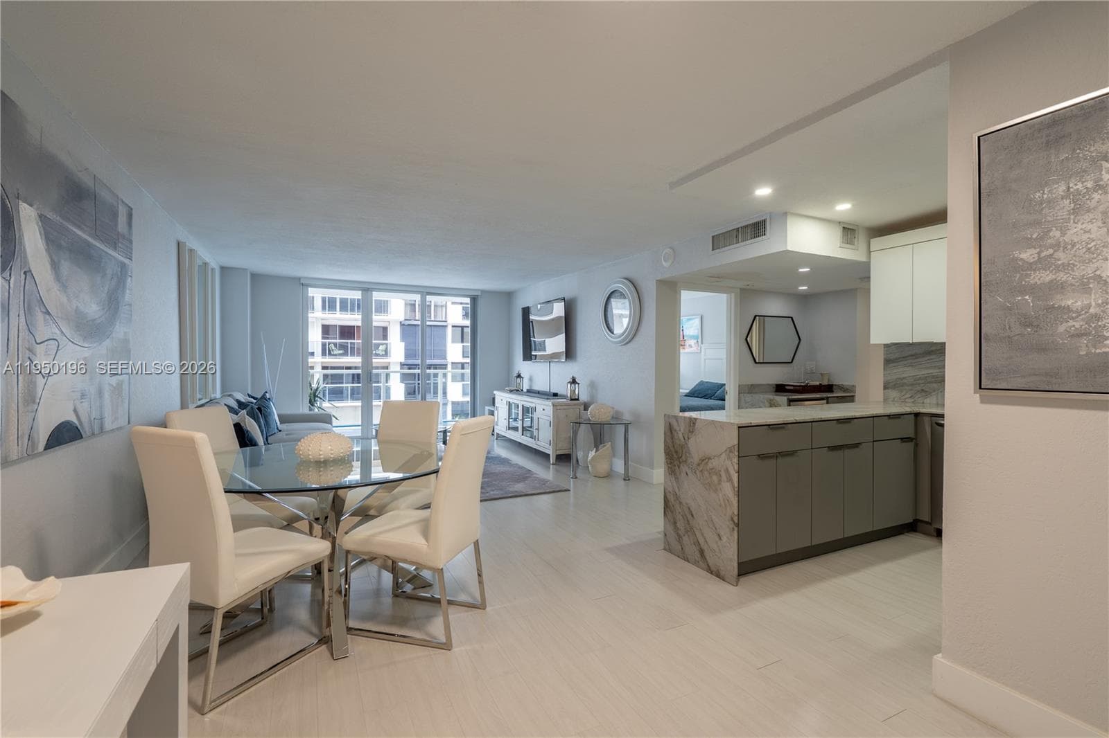 ARLEN BEACH CONDO · #1417 in Miami Beach - Photo 1