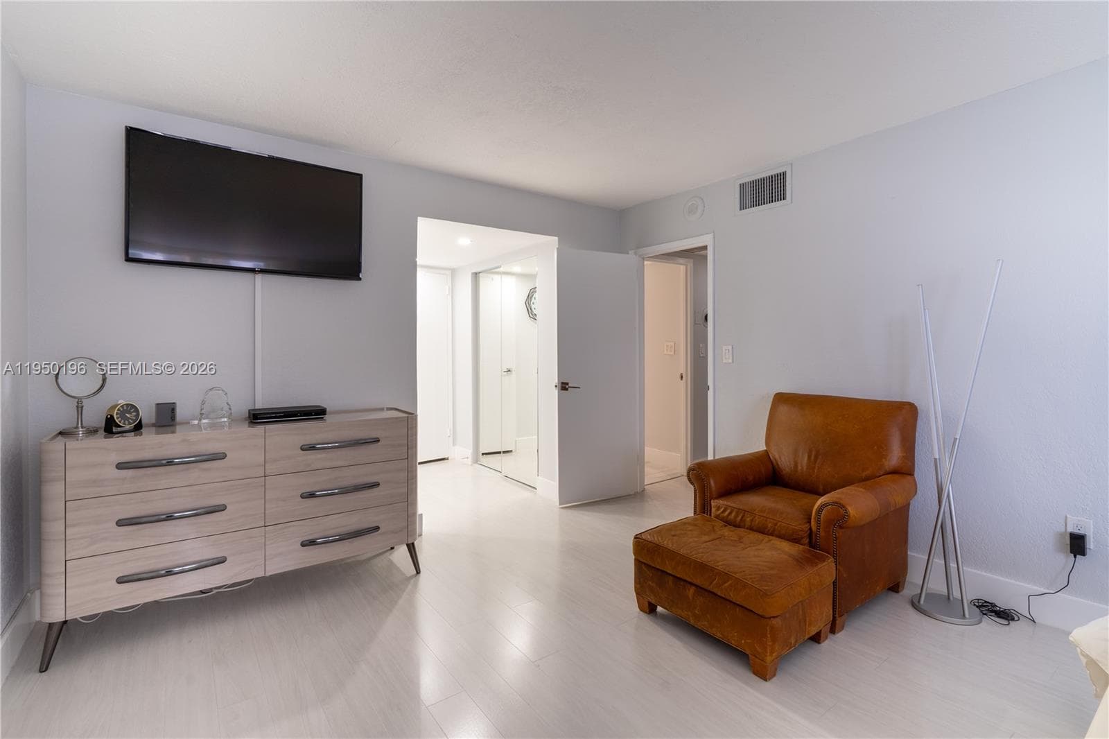 ARLEN BEACH CONDO · #1417 in Miami Beach - Photo 28