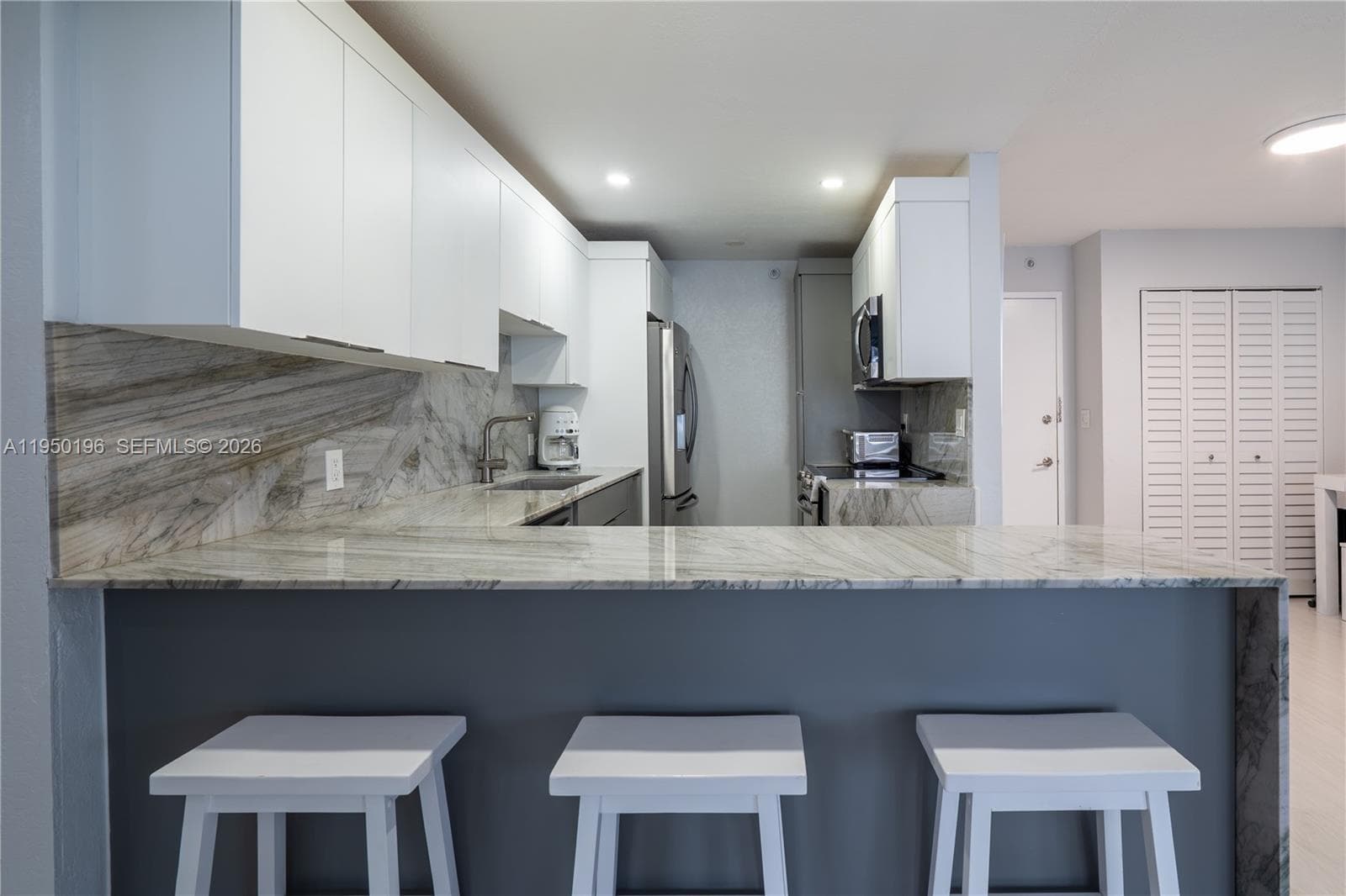 ARLEN BEACH CONDO · #1417 in Miami Beach - Photo 11
