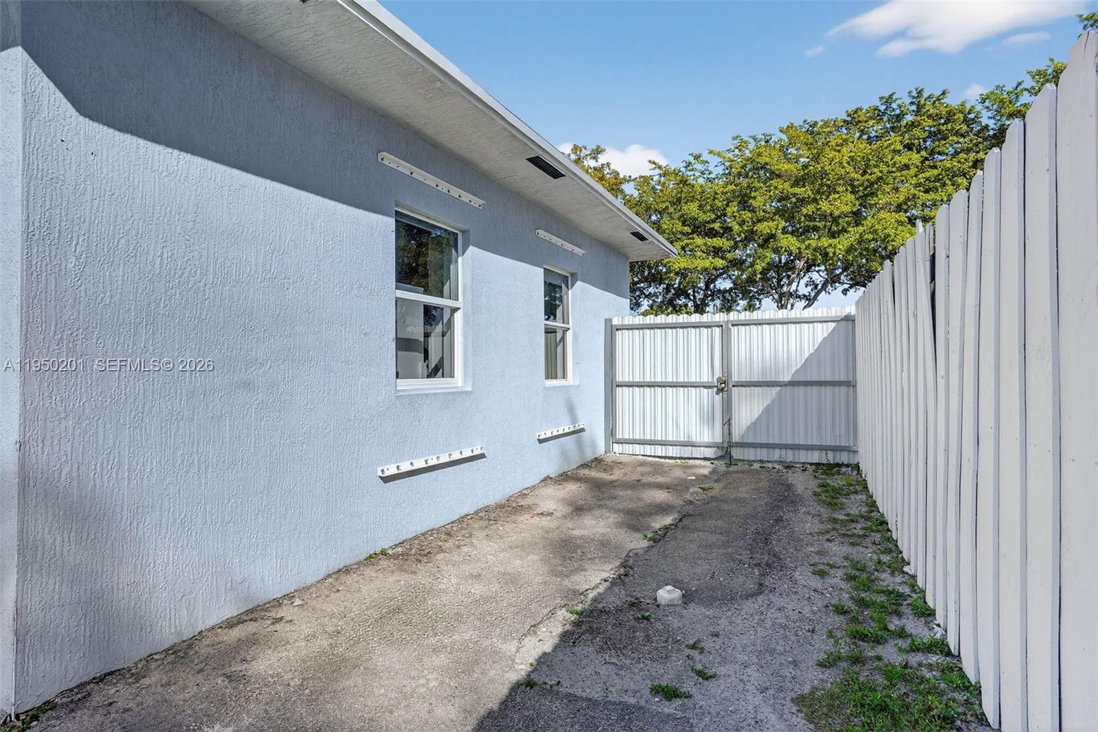 1240 Sharazad Blvd photo 23