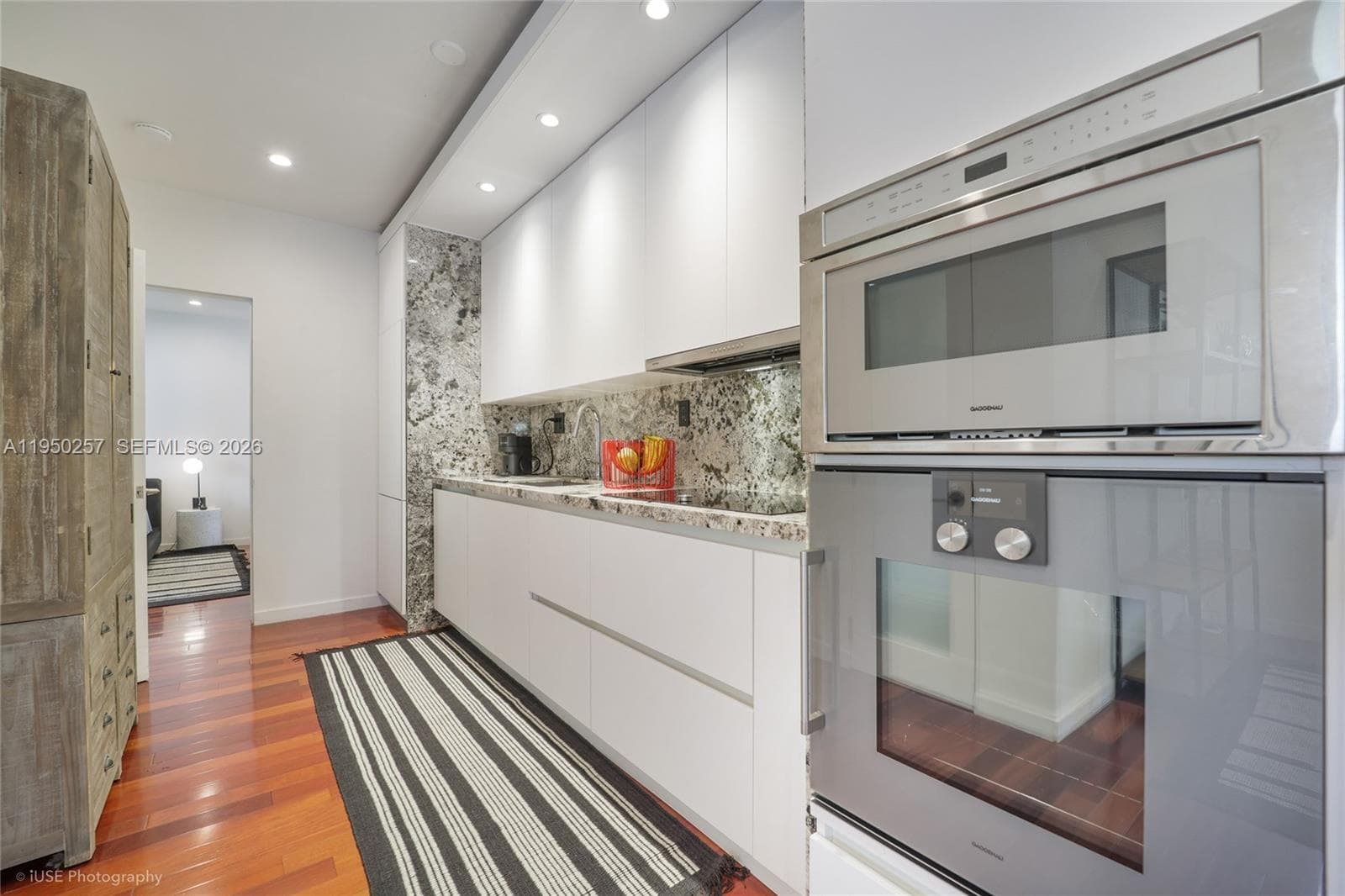TRIBECA CONDO · #24 in Miami Beach - Photo 6