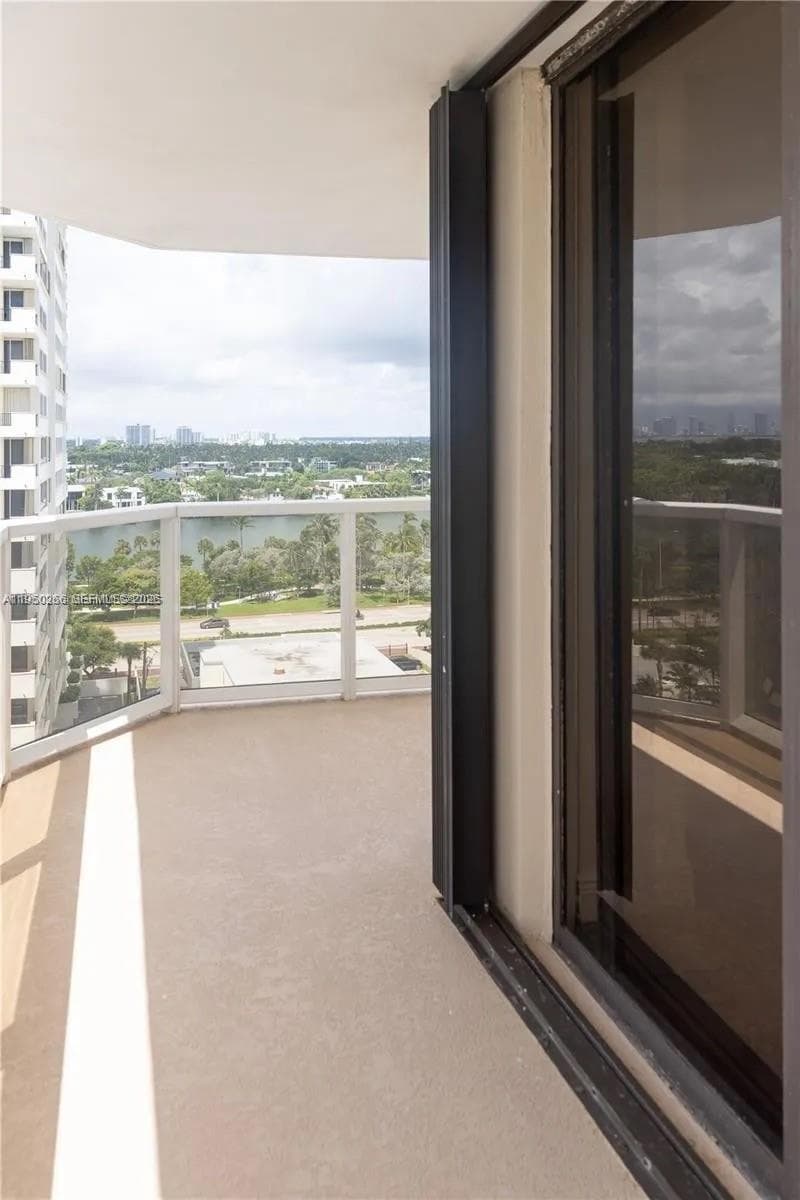 MAR DEL PLATA CONDO · #1101 in Miami Beach - Photo 24
