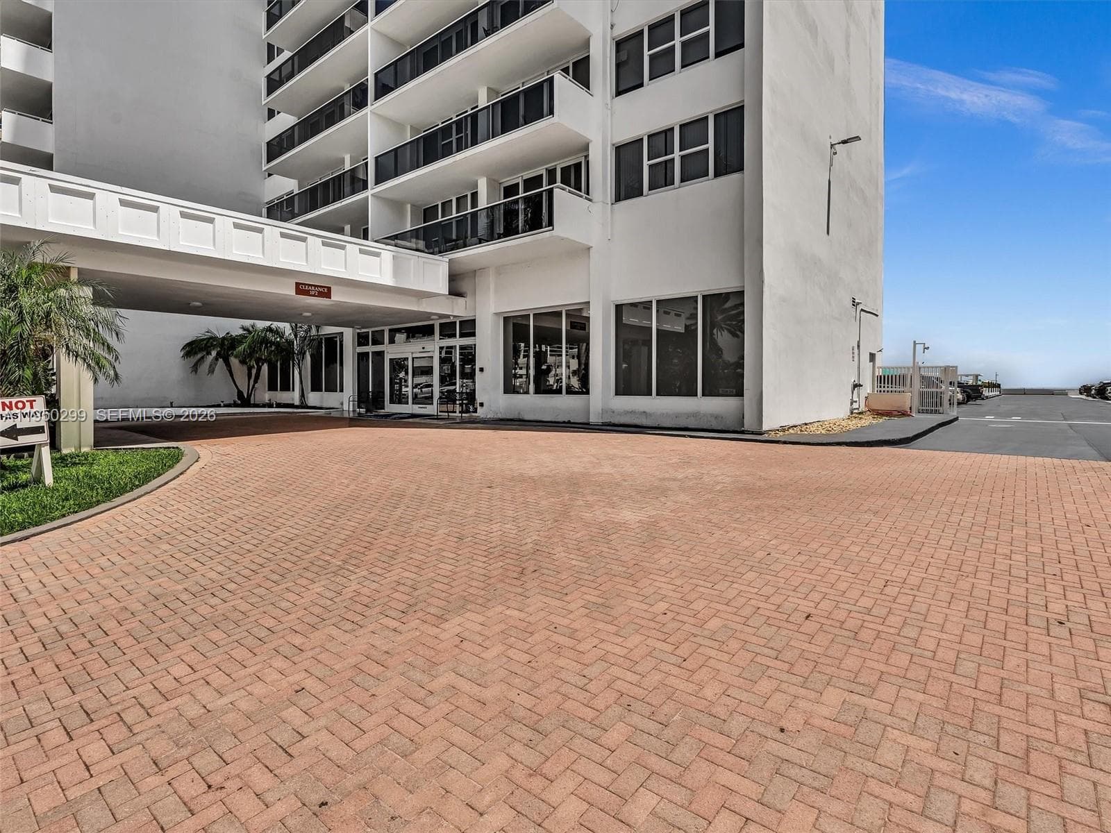Parker Tower Condo · #206 in Hallandale Beach - Photo 74