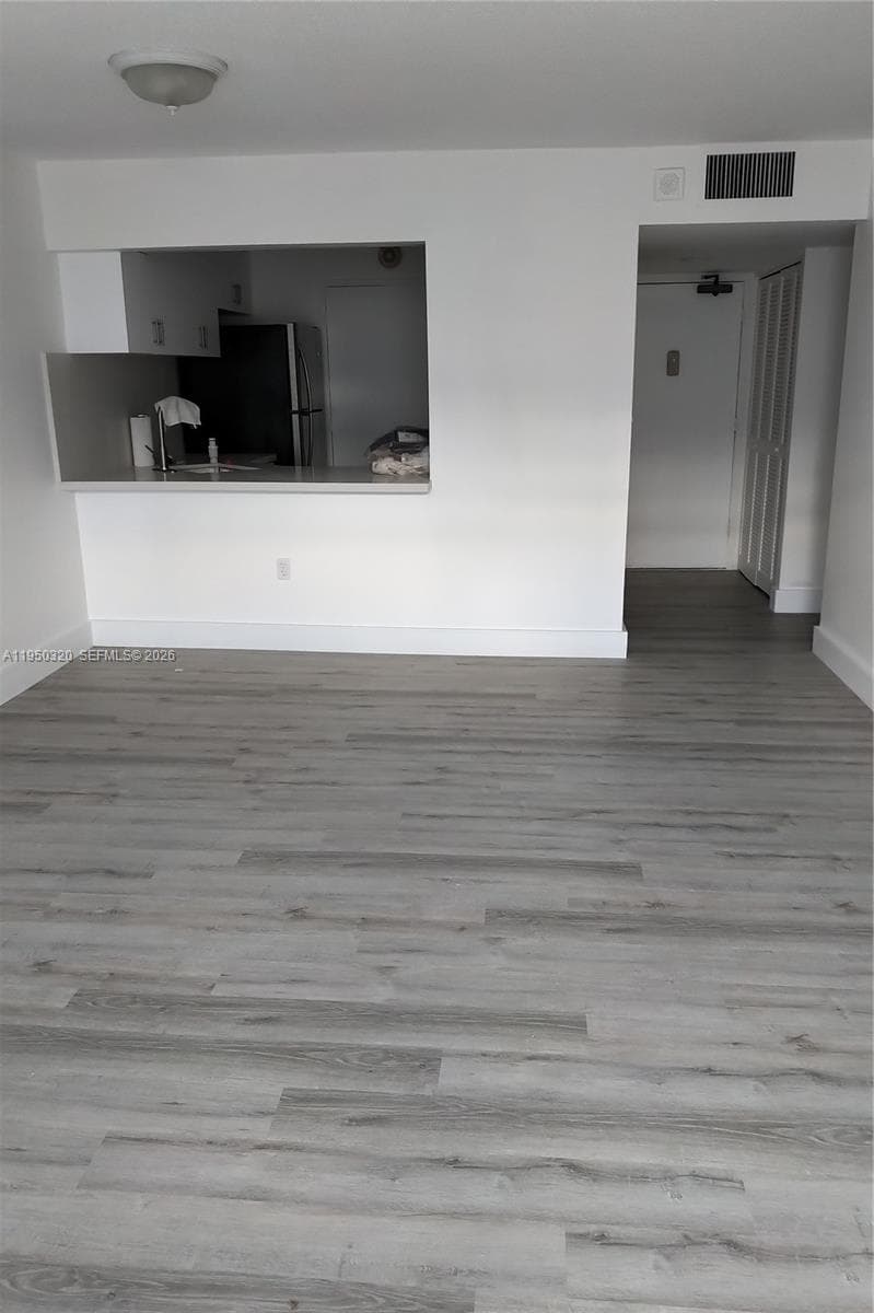 THE PRESIDENTIAL CONDO · #425 in Miami Beach - Photo 3
