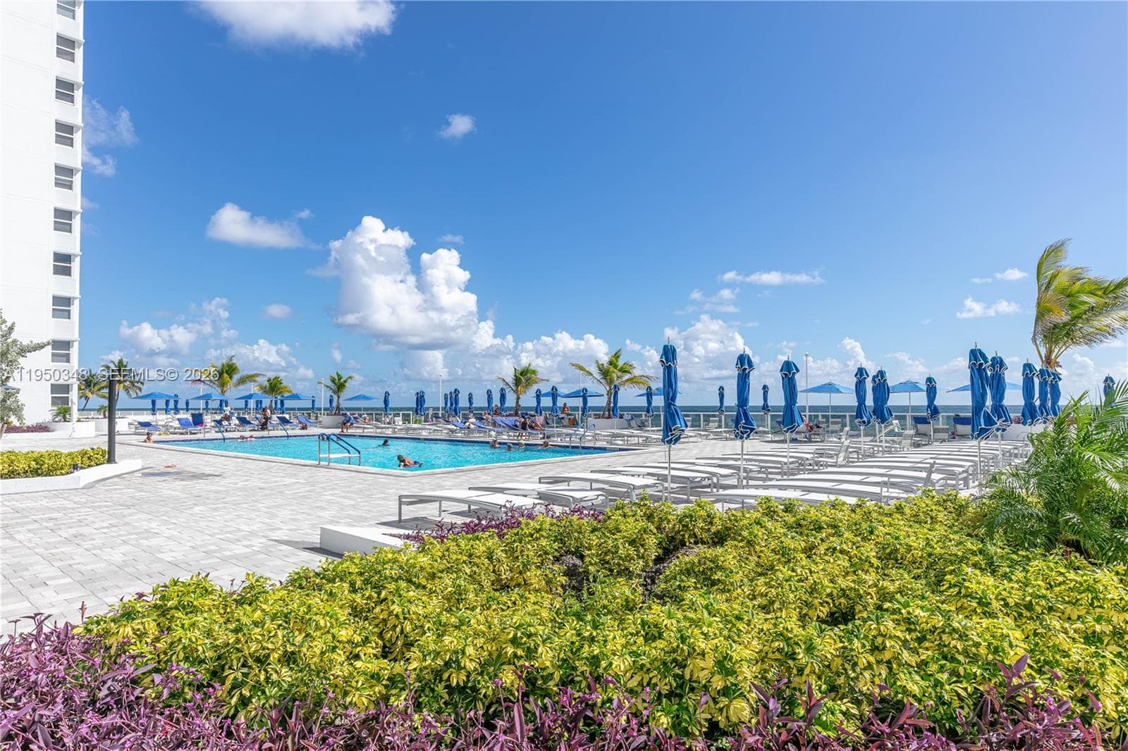 LA MER ESTATES WEST CONDO · #PH1 in Hallandale Beach - Photo 38