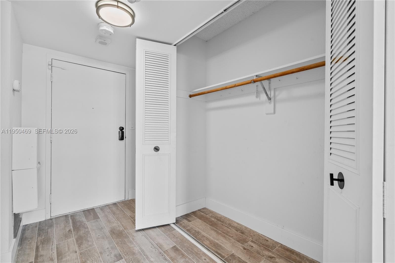 WINSTON TOWERS 100 CONDO · #410 in Sunny Isles Beach - Photo 12